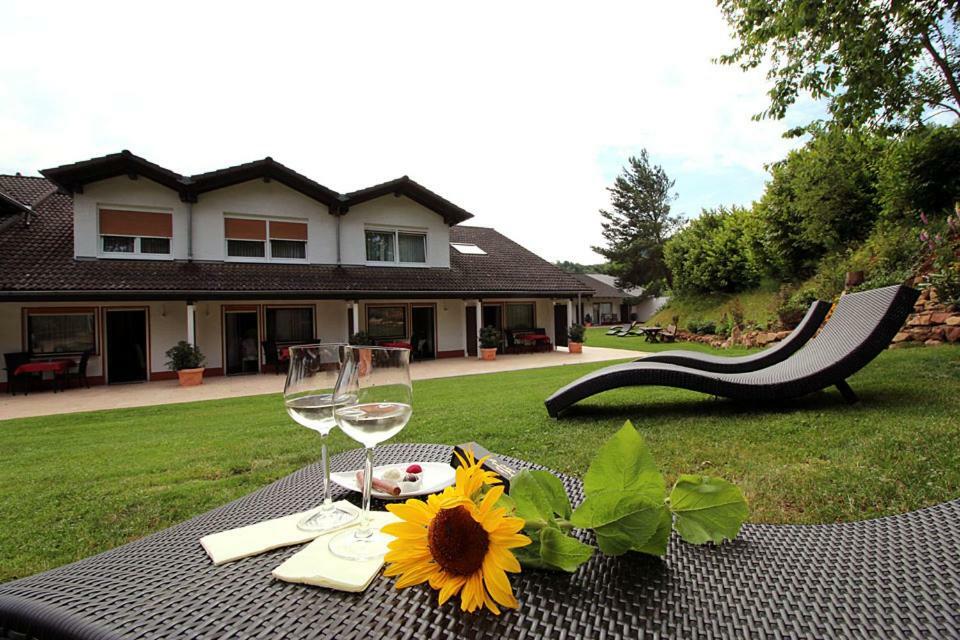 Pension Bergterrasse Annweiler am Trifels Exterior photo